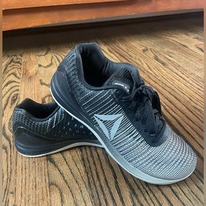 EUC women’s Reebok CrossFit shoes US size 8.